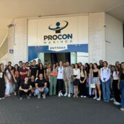 Estudantes de Direito do Unicive participam da Semana do Consumidor de Maringá