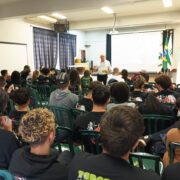 Estudantes do Ensino Médio participam de ciclo de palestras do projeto Unicive nas Escolas