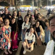 Acadêmicos do Unicive aprendem Arquitetura e Design na prática na Feira do Produtor