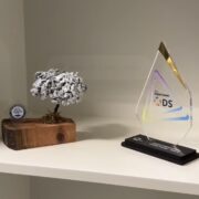 Unicive conquista selos de Responsabilidade Social Ipê Branco e ABMES