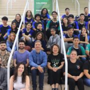 Jovens em situação de vulnerabilidade ganham oportunidade com bolsas de estudo